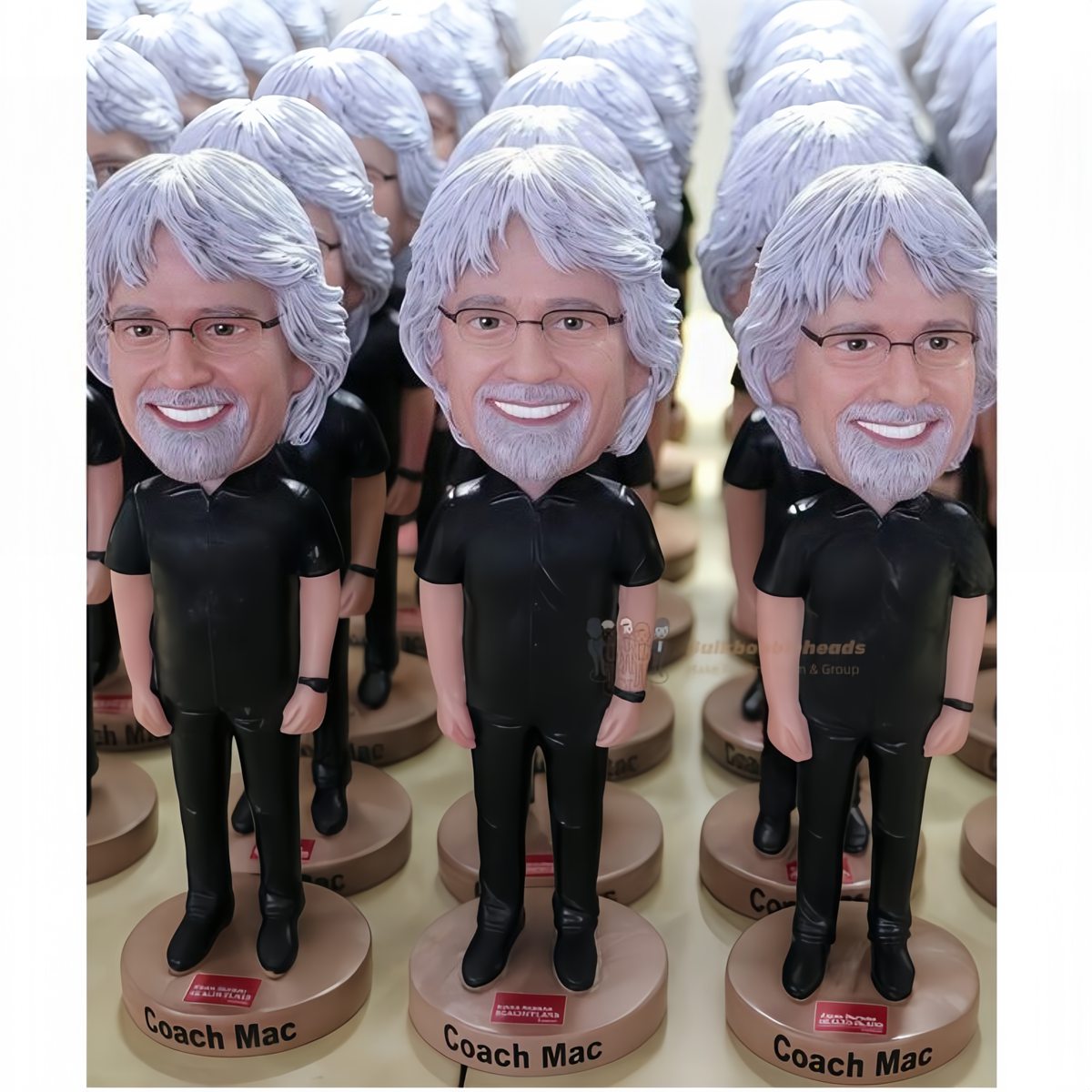 Bulk Custom Bobbleheads Annual Awards– From 30 to 3,000 Units, as Low as $ 9.90 Each (Shipping Included!)