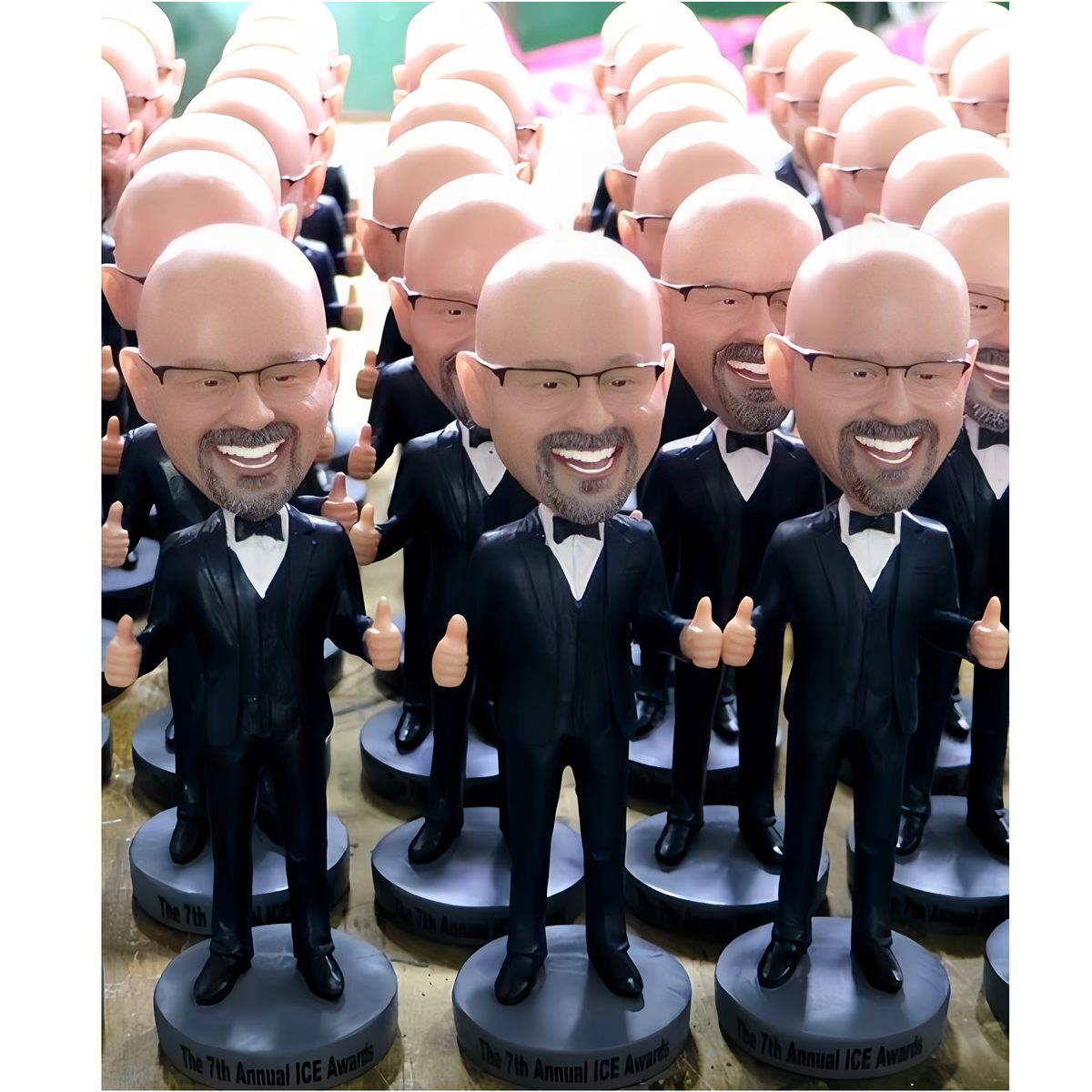 Bulk Bobbleheads from $ 9.90 Each – Hula Bobbleheads Shipping Included on Orders of 50+